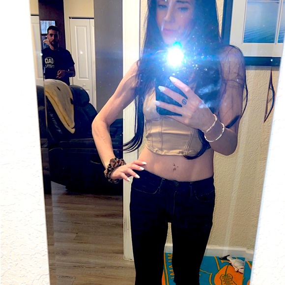 Meet your Posher, Casey - Picture 8 of 14